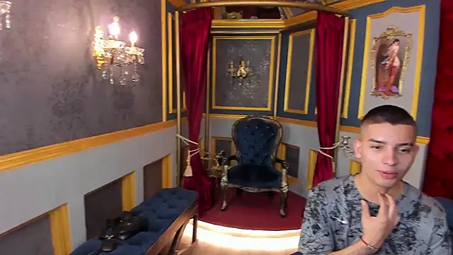 Snapshot of MarcoVitto chatting on 02/07/25, 07:07 MarcoVitto online show from 02/07/25, 07:07