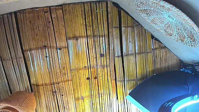 Snapshot of MarcoVitto chatting on 11/23/25, 07:13 MarcoVitto online show from 11/23/25, 07:13