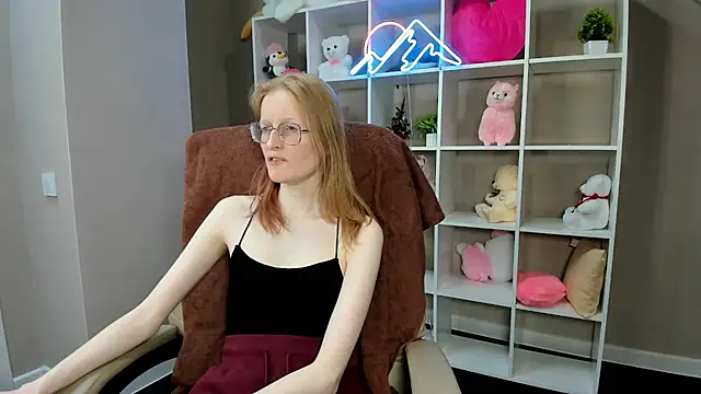 Snapshot of ElizabethHarpper chatting on 01/30/25, 11:22 ElizabethHarpper online show from 01/30/25, 11:22