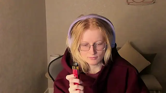 ElizabethHarpper online show from 11/25/25, 01:05