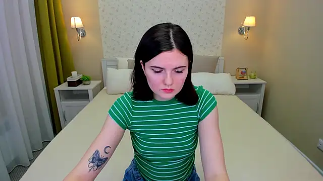 CharlotteMitchell online show from 02/05/25, 07:07