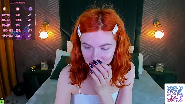 CharlotteMitchell online show from 11/25/25, 09:20