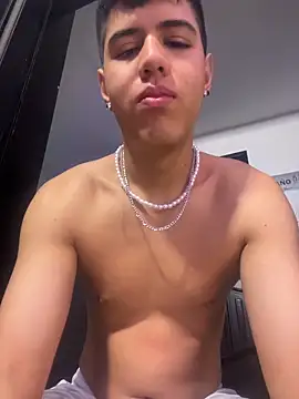 Angel Khouri online show from 11/17/25, 11:10