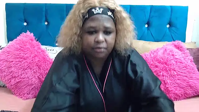 Snapshot of SexyLadyBoosxx chatting on 02/14/26, 03:31 SexyLadyBoosxx online show from 02/14/26, 03:31