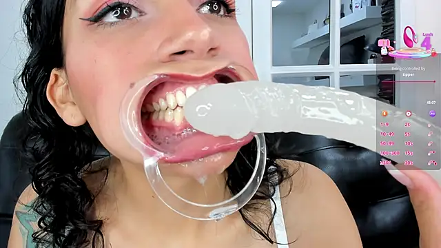 miss   evangeline online show from 03/13/25, 08:48