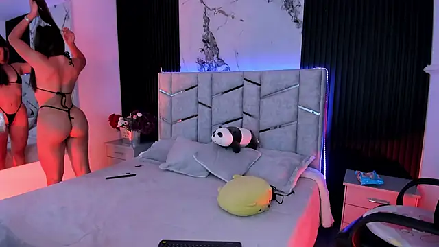 Snapshot of daniiphoeniixx chatting on 10/07/25, 07:44 daniiphoeniixx online show from 10/07/25, 07:44