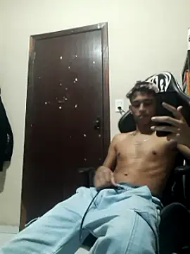 Snapshot of MALIK-PARVATI chatting on 01/01/25, 04:50 MALIK-PARVATI online show from 01/01/25, 04:50