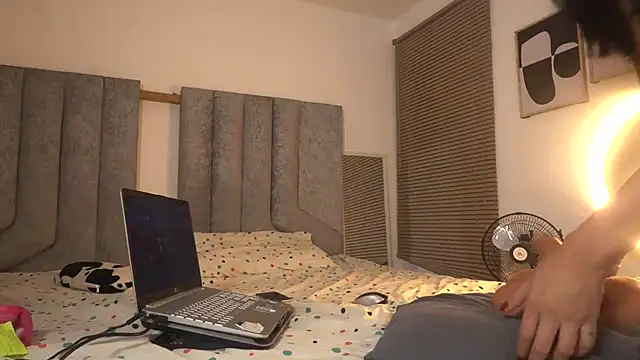 womantall99 online show from 11/06/25, 05:47