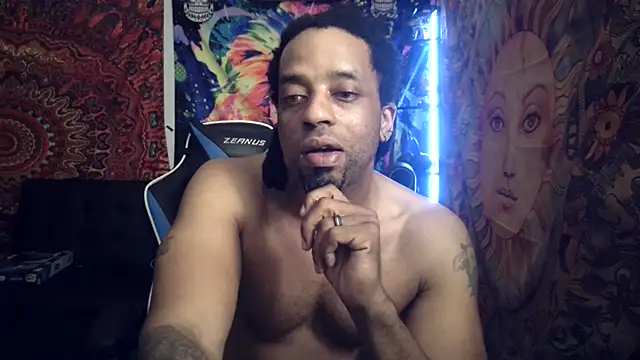 Snapshot of Coco-Licious chatting on 01/07/25, 06:05 Coco-Licious online show from 01/07/25, 06:05