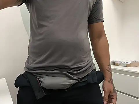 Snapshot of fs_carioca chatting on 02/05/26, 10:03 fs carioca online show from 02/05/26, 10:03