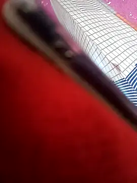 Snapshot of cusicat chatting on 02/11/25, 11:01 cusicat online show from 02/11/25, 11:01