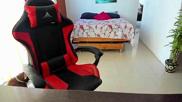 Adam Valenciia online show from 10/24/25, 03:41