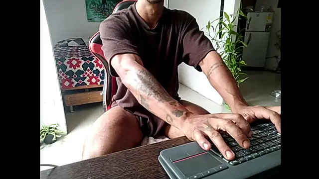 Adam Valenciia online show from 06/15/26, 04:42