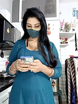 Best-Couple online show from 11/18/25, 03:01