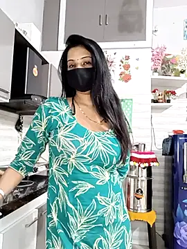 Best-Couple online show from 02/13/26, 03:52