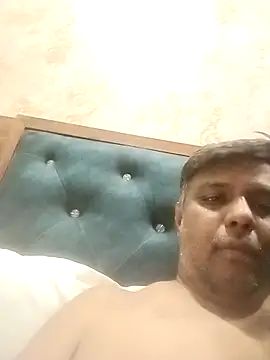 jemes21in online show from 12/14/25, 09:25