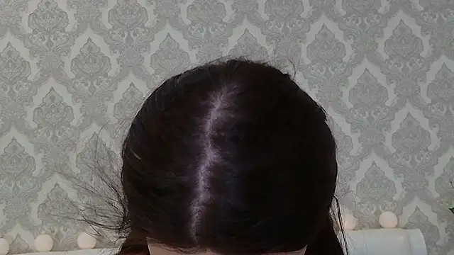 Nellie Medina online show from 02/10/25, 12:41