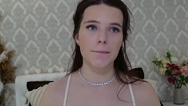 Nellie Medina online show from 03/12/25, 08:41