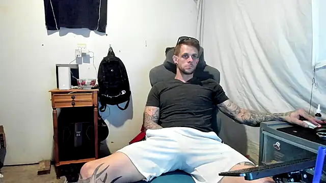 JamesMichael88 online show from 03/21/25, 07:13