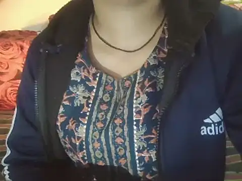 Snapshot of Hot-shanvi chatting on 01/18/25, 03:49 Hot-shanvi online show from 01/18/25, 03:49