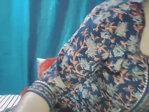Snapshot of Hot-shanvi chatting on 03/11/25, 08:53 Hot-shanvi online show from 03/11/25, 08:53