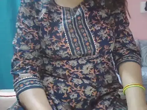 Snapshot of Hot-shanvi chatting on 03/18/25, 01:32 Hot-shanvi online show from 03/18/25, 01:32