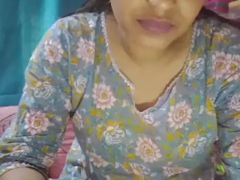 Snapshot of Hot-shanvi chatting on 03/20/25, 11:38 Hot-shanvi online show from 03/20/25, 11:38