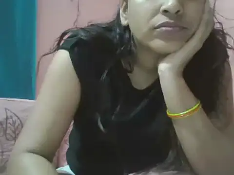 Snapshot of Hot-shanvi chatting on 03/21/25, 03:57 Hot-shanvi online show from 03/21/25, 03:57