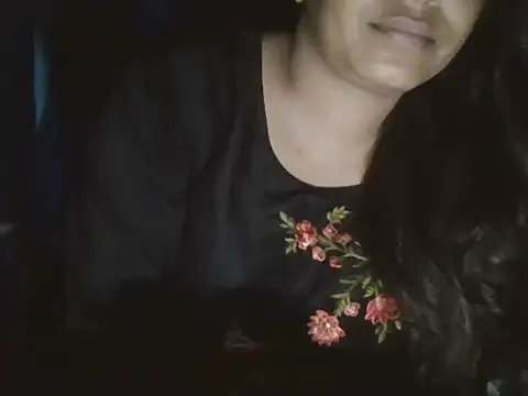 Snapshot of Hot-shanvi chatting on 09/18/25, 05:26 Hot-shanvi online show from 09/18/25, 05:26