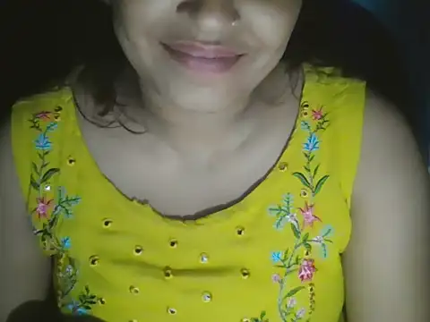 Snapshot of Hot-shanvi chatting on 09/27/25, 03:17 Hot-shanvi online show from 09/27/25, 03:17