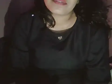 Snapshot of Hot-shanvi chatting on 10/05/25, 06:17 Hot-shanvi online show from 10/05/25, 06:17