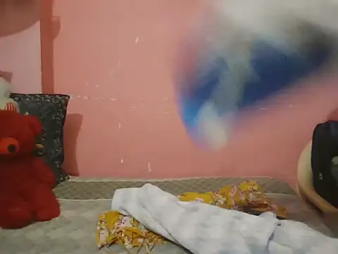 Hot-shanvi online show from 12/01/25, 11:48