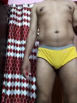 Snapshot of Whitehouse01 chatting on 02/25/25, 08:36 Whitehouse01 online show from 02/25/25, 08:36