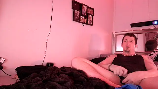 Snapshot of nickatnite1227 chatting on 01/11/25, 04:57 nickatnite1227 online show from 01/11/25, 04:57