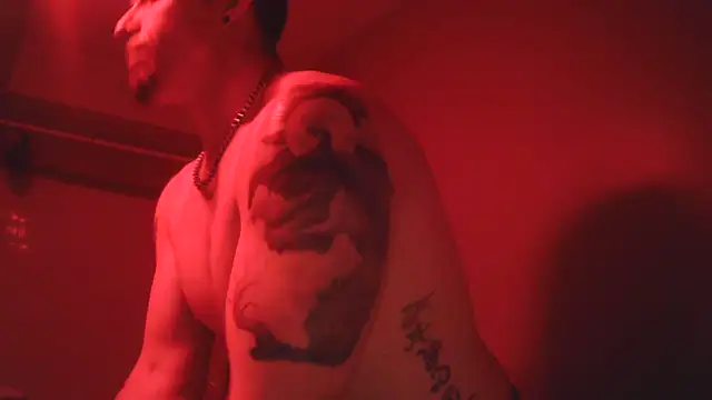 Snapshot of nickatnite1227 chatting on 01/12/26, 03:56 nickatnite1227 online show from 01/12/26, 03:56