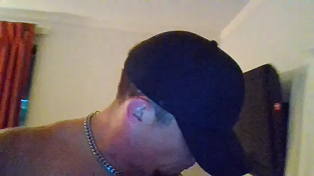 Snapshot of nickatnite1227 chatting on 06/16/26, 09:34 nickatnite1227 online show from 06/16/26, 09:34