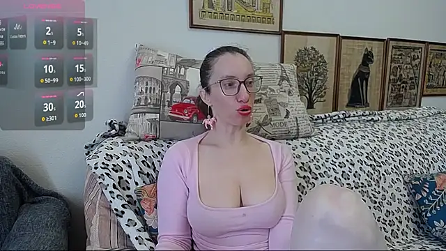 Snapshot of SquirtyEleanor chatting on 04/06/26, 11:22 SquirtyEleanor online show from 04/06/26, 11:22