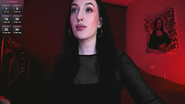 Snapshot of Miss_Alice__ chatting on 02/13/25, 12:35 Miss Alice online show from 02/13/25, 12:35