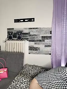 Snapshot of SEXYMIKY87 chatting on 02/06/25, 12:05 SEXYMIKY87 online show from 02/06/25, 12:05