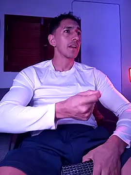 Snapshot of Joylopez_fit chatting on 11/16/25, 02:22 Joylopez fit online show from 11/16/25, 02:22