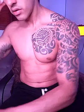 Snapshot of Joylopez_fit chatting on 12/02/25, 02:01 Joylopez fit online show from 12/02/25, 02:01