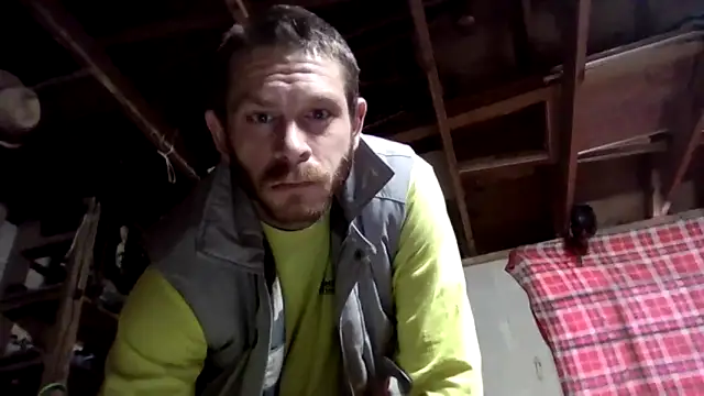 Snapshot of Spotlight95 chatting on 03/13/26, 02:45 Spotlight95 online show from 03/13/26, 02:45