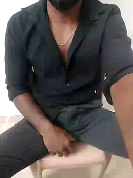 hot boy dic online show from 01/02/25, 06:12