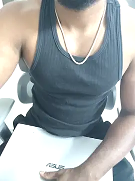 hot boy dic online show from 11/18/25, 02:43