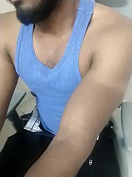 Snapshot of hot_boy_dic chatting on 01/19/26, 04:00 hot boy dic online show from 01/19/26, 04:00