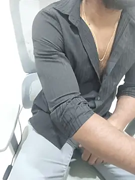 Snapshot of hot_boy_dic chatting on 03/05/26, 03:08 hot boy dic online show from 03/05/26, 03:08