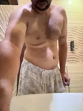 Snapshot of skyisthelimit12 chatting on 09/24/25, 01:31 skyisthelimit12 online show from 09/24/25, 01:31