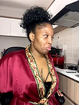 Thando04 online show from 09/13/25, 12:05