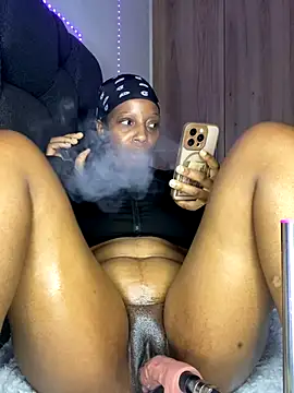 Thando04 online show from 10/14/25, 06:09