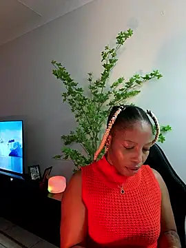 Snapshot of Thando04 chatting on 01/18/26, 08:12 Thando04 online show from 01/18/26, 08:12